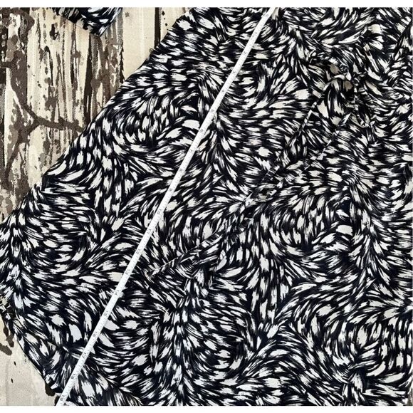 H&M Navy Chiffon Long Sleeve Tie Dress Sz 6 - Picture 9 of 10